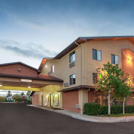 Motel Super 8 By Wyndham Butte Mt Esterno foto