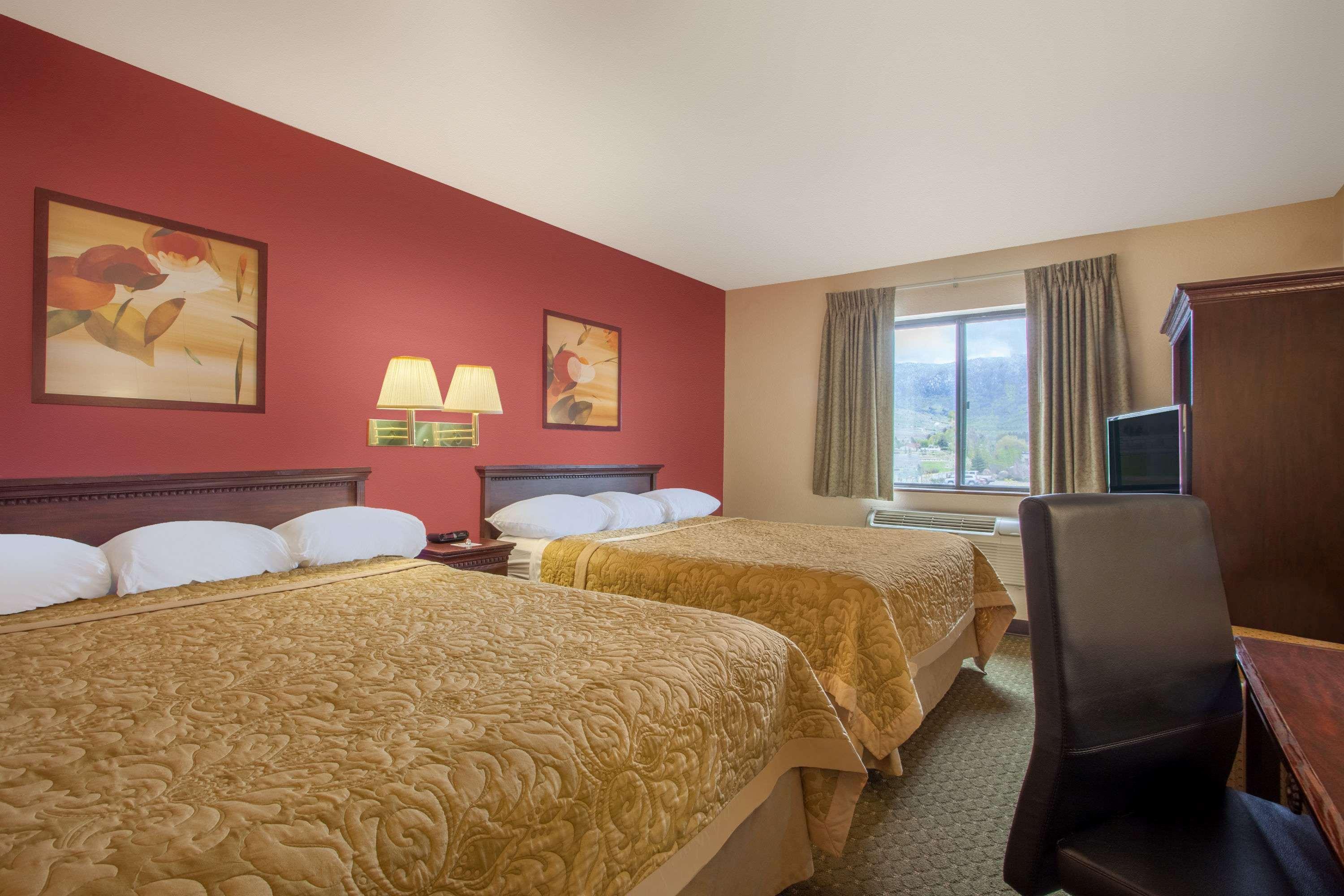 Motel Super 8 By Wyndham Butte Mt Esterno foto